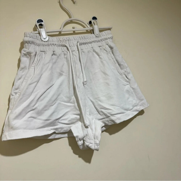 Women’s Zara Brand White Summer Sweat Style Comfortable Soft Cozy Shorts Size: S - Picture 5 of 16